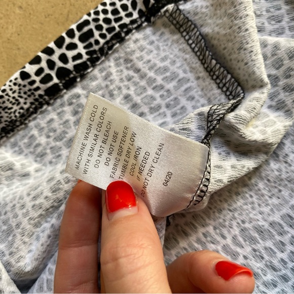 IBKUL black & white python snake print active dress sun protection cooling M - Picture 8 of 9